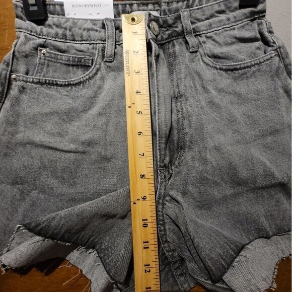 Anthropologie WeWoreWhat The Boyfriend Shorts Rigid‎ Demin Washed Grey Size 25 - Picture 10 of 11